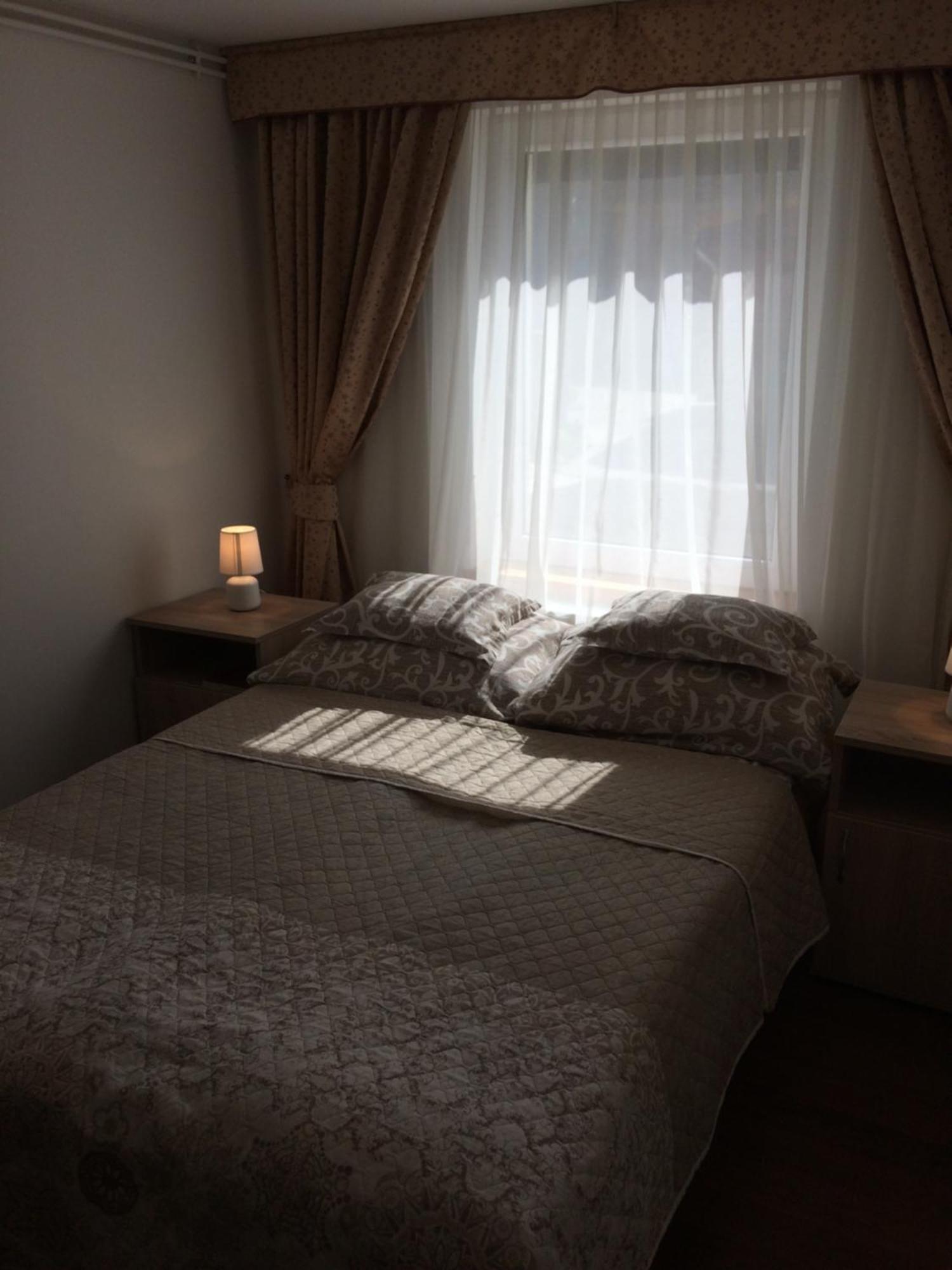 Liliom Vendeghaz Apartment Visegrad Bagian luar foto