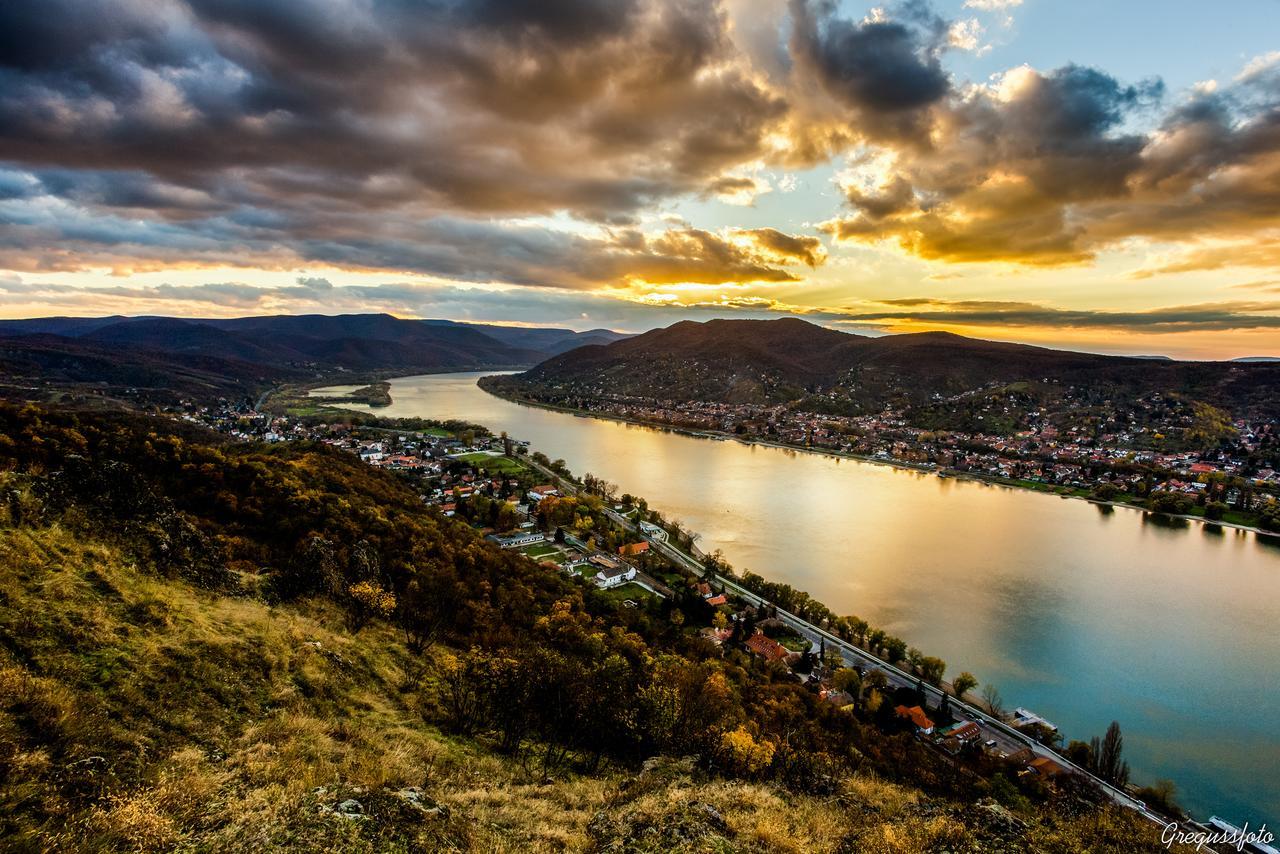 Liliom Vendeghaz Apartment Visegrad Bagian luar foto